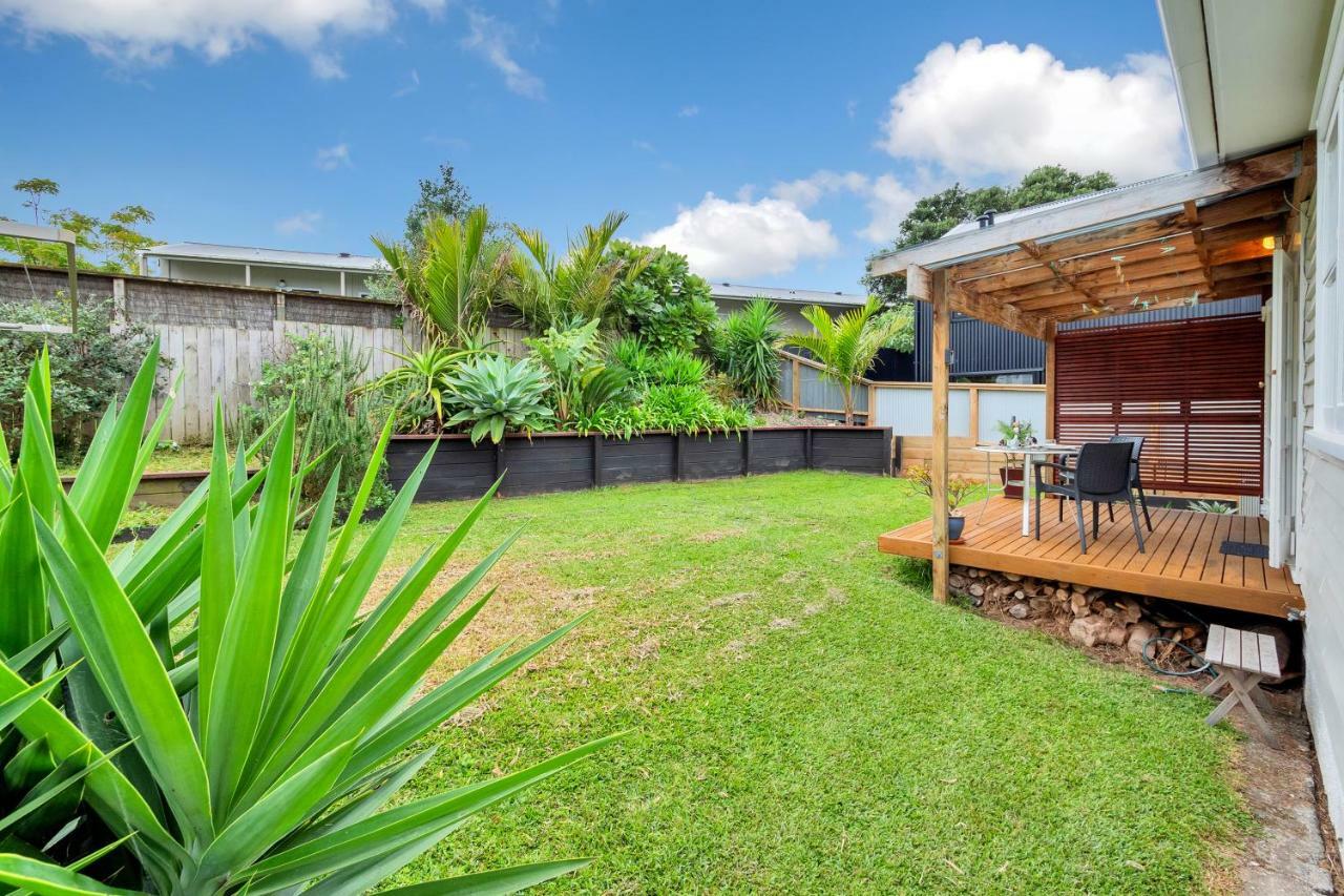 Sunny & Cozy Home Near Western Springs オークランド エクステリア 写真