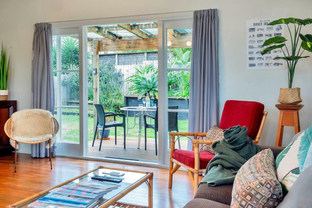 Sunny & Cozy Home Near Western Springs オークランド エクステリア 写真